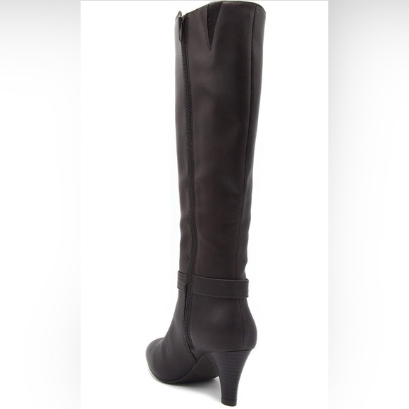 LONDON FOG Eaton Women’s Knee High Boots

Size 8.5 - Picture 3 of 10